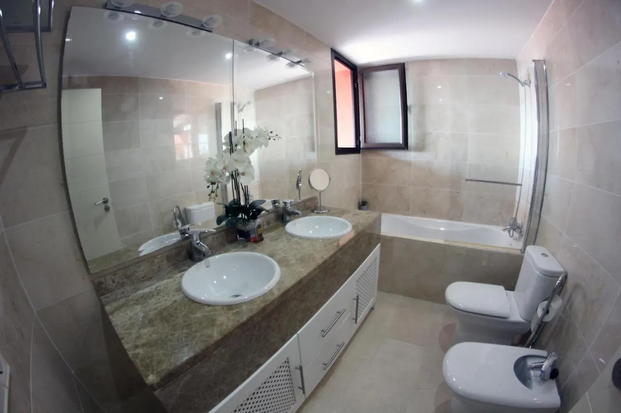 Apartament Penthouse Patio De Dona Julia Casares